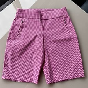 Stylish Attyre,  Elastic Waist Short, Size 8 Petite.$22